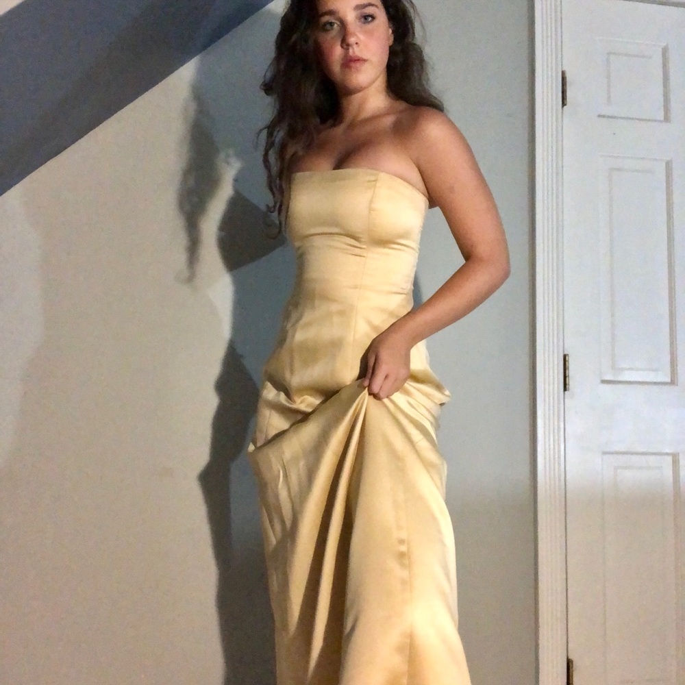 Nicole Miller Yellow Gown